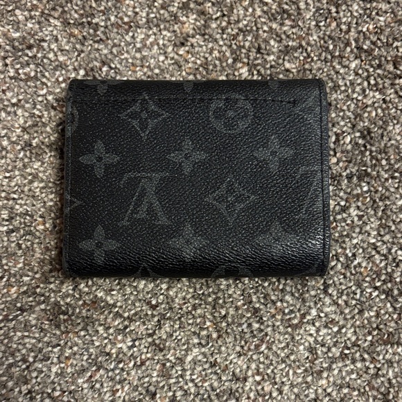 wallet - Picture 2 of 9
